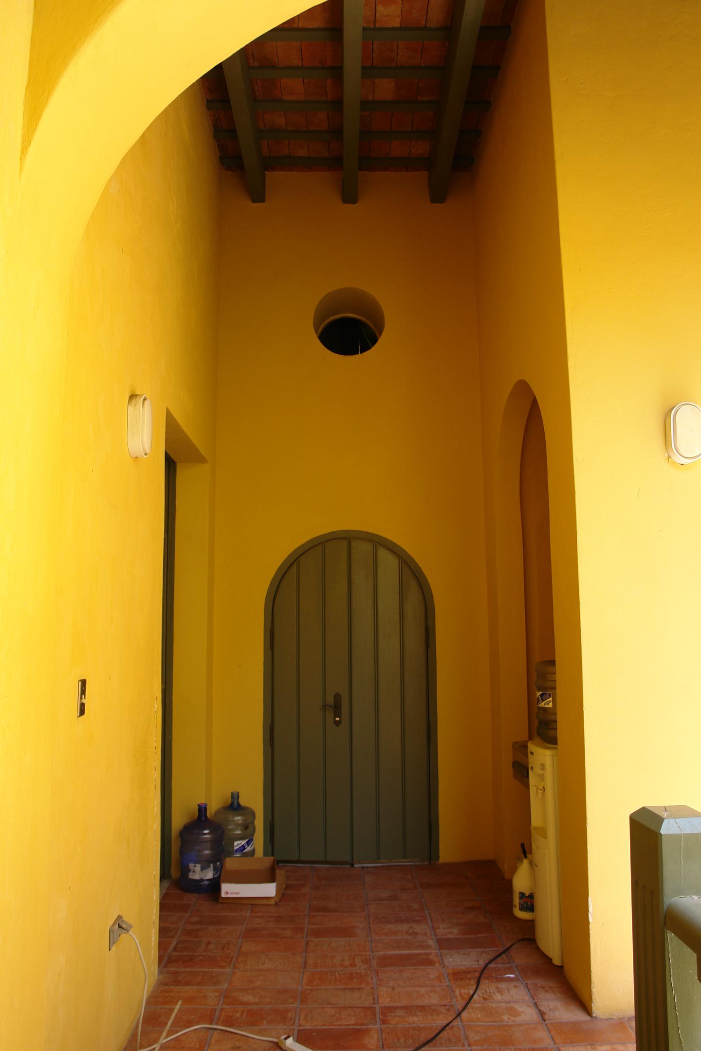 Calle de la Fortaleza 56 - Antigua Real Audiencia - Conservatorio De Artes Del Caribe - San Juan (Viejo San Juan) - 2011 00027